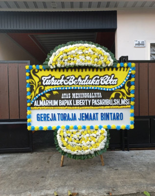 Papan Bunga Duka di Poris Gaga Baru